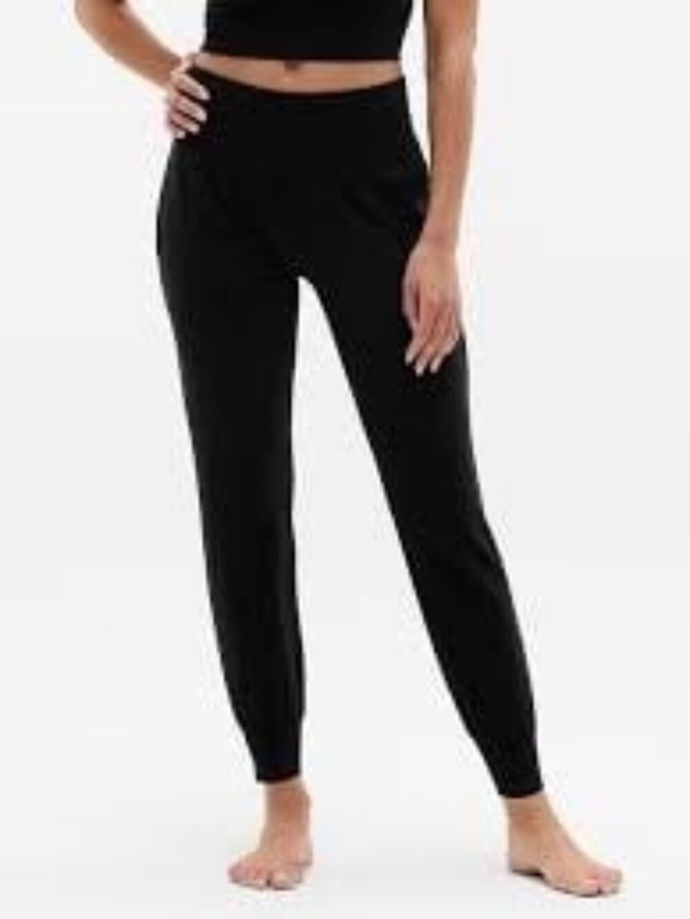 Athleta Saluation High Rise Jogger Pant Black Activewear Athleisure Gym Yoga M
